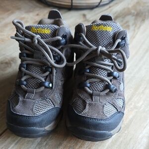 Northside Brown and Black Kids Sneakers